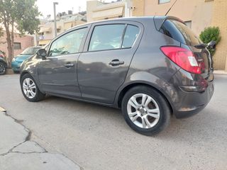Opel Corsa 2013 1.3 CDTI DIESEL-thumb-4