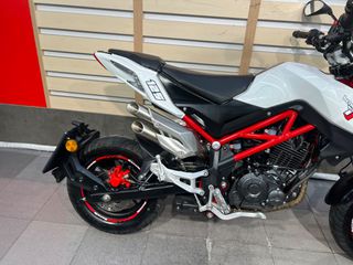 Benelli TNT 2019 125-thumb-4