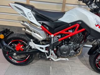 Benelli TNT 2019 125-thumb-6