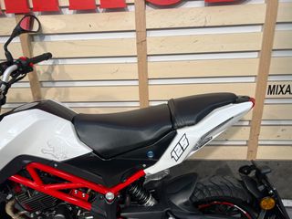 Benelli TNT 2019 125-thumb-17