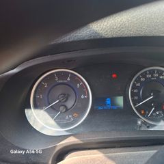 Toyota Hilux 2019-thumb-8