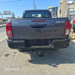 Toyota Hilux 2019-thumb-3