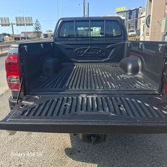 Toyota Hilux 2019-thumb-4