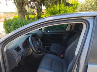 Volkswagen Golf 2005-thumb-4