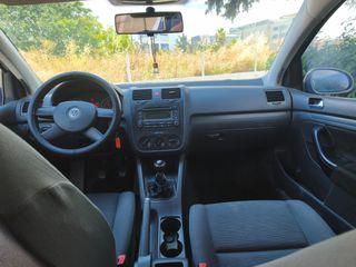 Volkswagen Golf 2005-thumb-6