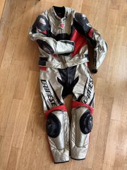 Dainese Δερμάτινη Στολή Μοτοσυκλέτας Titanium 2 Τεμαχίων Νο52 – Made in Italy