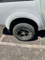 Mitsubishi L200 2012 safari-thumb-12