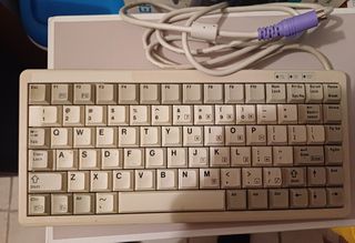Mini PS2 keyboard CHERRY ML4100