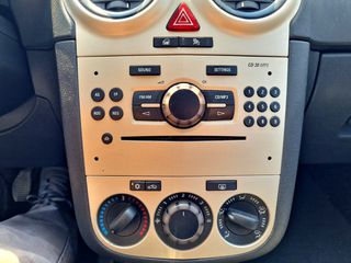 Opel Corsa 2009-thumb-29