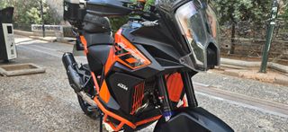 KTM 1290 Super Adventure 2023 S-thumb-14