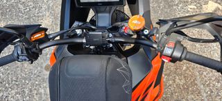KTM 1290 Super Adventure 2023 S-thumb-34