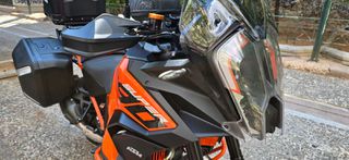 KTM 1290 Super Adventure 2023 S-thumb-23