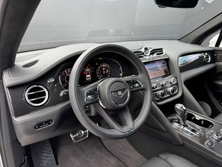 Bentley Bentayga 2025 Hybrid-thumb-17