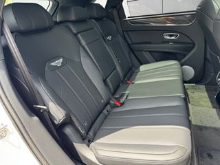 Bentley Bentayga 2025 Hybrid-thumb-22