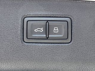 Bentley Bentayga 2025 Hybrid-thumb-38