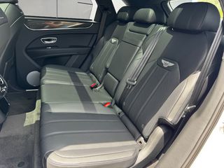Bentley Bentayga 2025 Hybrid-thumb-19