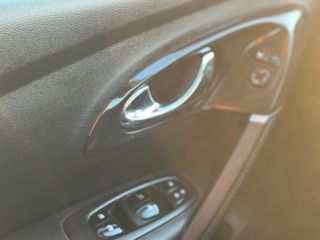 Renault Kadjar 2016 BOSE FULL EXTRA-thumb-31