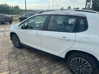 Peugeot 2008 2016-thumb-7