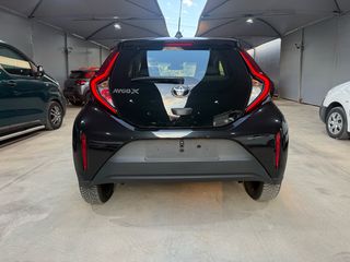 Toyota Aygo (X) 2022-thumb-5
