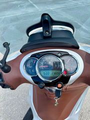 Piaggio Beverly 300 2019 BEVERLY 300-thumb-6