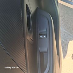 Peugeot 208 2021-thumb-9