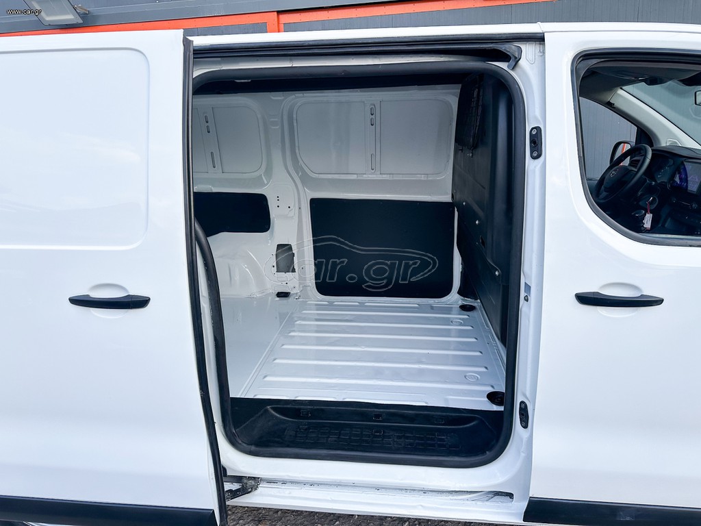Opel VIVARO thumbnail 15
