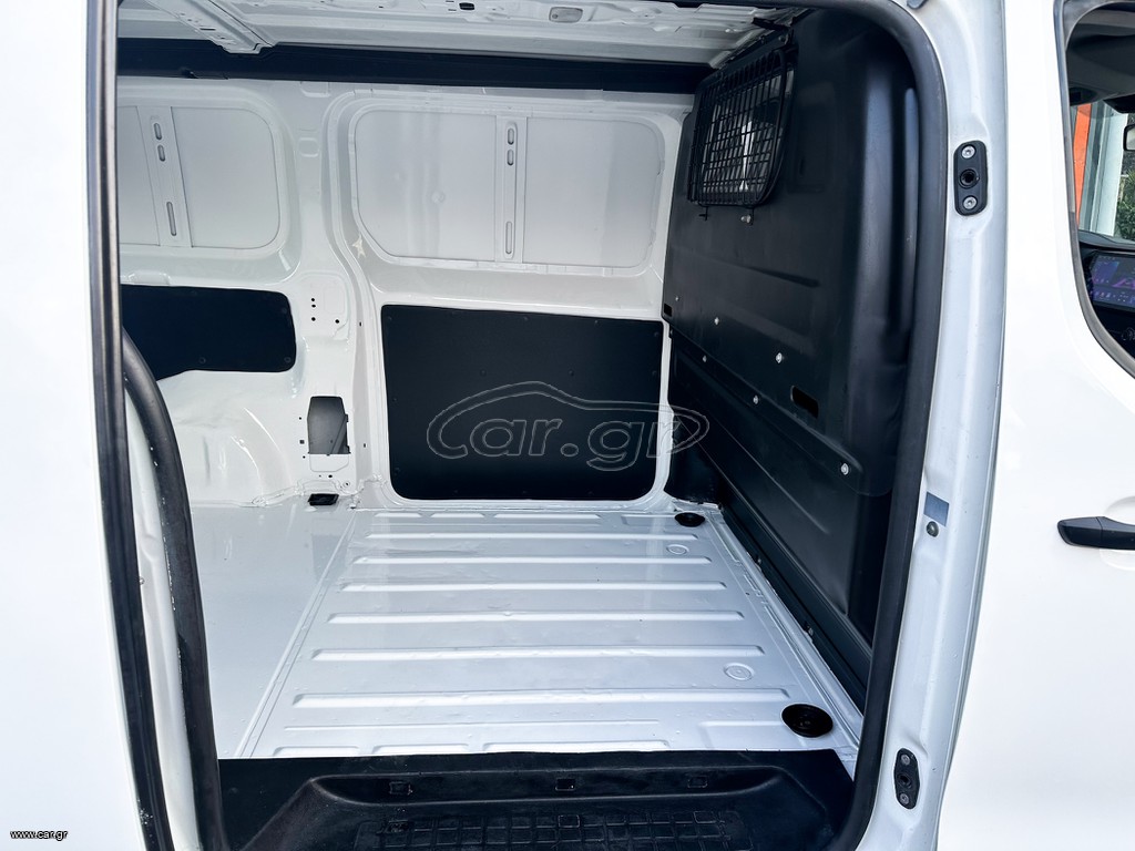 Opel VIVARO thumbnail 16