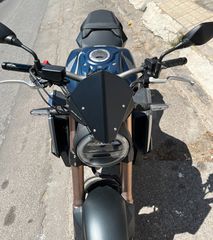 Honda CB 650 2023 CB650R-thumb-1