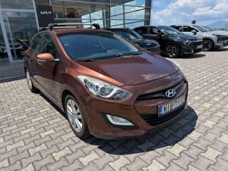 Hyundai i 30 2012 1.4 DSL PLUS 90PS