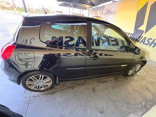 Renault Clio 2010 gt-thumb-6