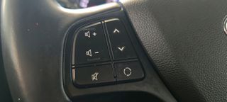 Hyundai i 10 2019 Tecno Carplay-thumb-25