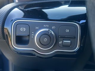 Mercedes-Benz A 35 AMG 2018 AMG/EDITION-4MATIC/SUNROOF-thumb-26