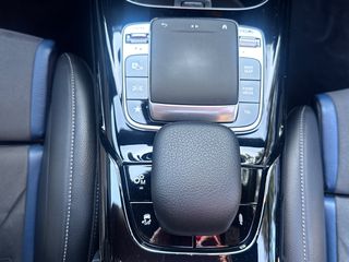 Mercedes-Benz A 35 AMG 2018 AMG/EDITION-4MATIC/SUNROOF-thumb-46
