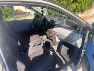 Fiat Punto 2002-thumb-8