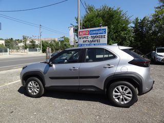 Toyota Yaris Cross 2022 4X4! 1,5 HYBRID 116h Dynamic AWD-i-thumb-4