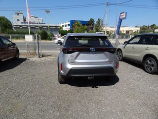Toyota Yaris Cross 2022 4X4! 1,5 HYBRID 116h Dynamic AWD-i-thumb-2