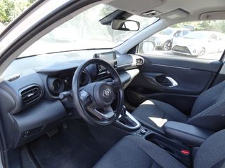 Toyota Yaris Cross 2022 4X4! 1,5 HYBRID 116h Dynamic AWD-i-thumb-10