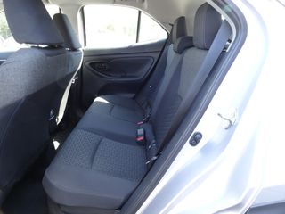 Toyota Yaris Cross 2022 4X4! 1,5 HYBRID 116h Dynamic AWD-i-thumb-12