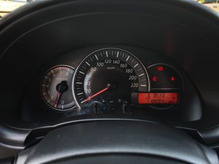 Nissan Micra 2015 1.2 ACENTA-thumb-16