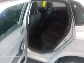 Volkswagen Polo 2024 1.0 TSI 95PS LIFE-thumb-6