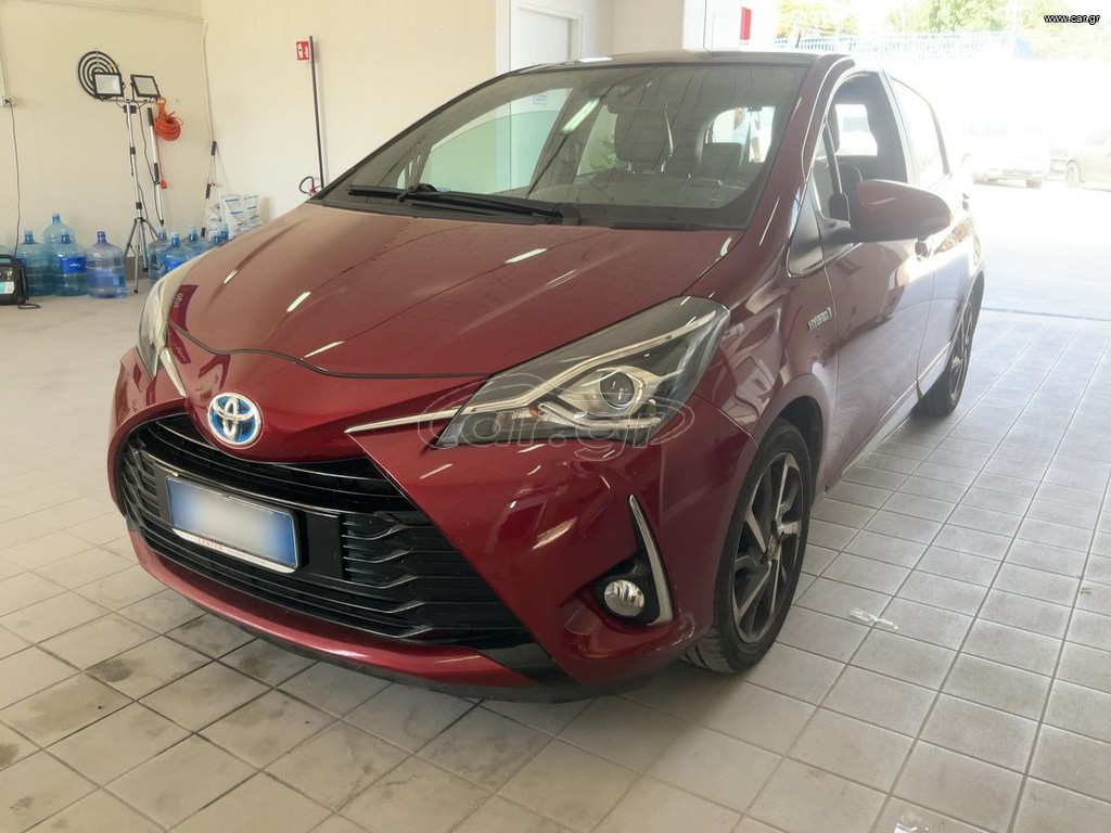 Toyota Yaris 2018 1.5 HYBRID STYLE PANORAMA