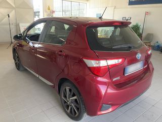 Toyota Yaris 2018 1.5 HYBRID STYLE PANORAMA-thumb-1