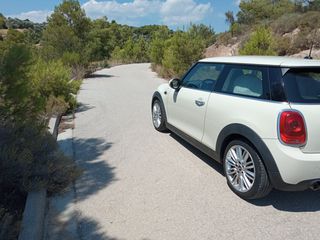 Mini Cooper 2018 ONE D-thumb-5