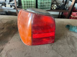 VW POLO ‘94-‘99 / ΠΙΣΩ ΔΕΞΙ ΦΑΝΑΡΙ (λίγο ραγισμένο)