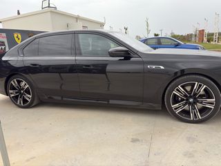 Bmw M760 2024-thumb-2