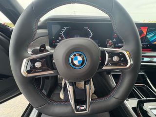 Bmw M760 2024-thumb-17