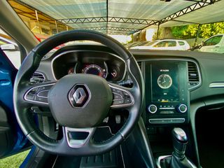 Renault Megane 2018 1.5 dCi Energy Intens-thumb-9