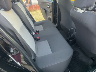 Toyota Yaris 2017 FULL EXTRA-thumb-13