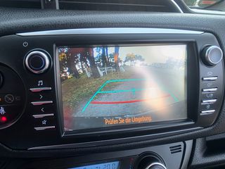 Toyota Yaris 2017 FULL EXTRA-thumb-16