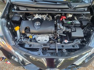 Toyota Yaris 2017 FULL EXTRA-thumb-26